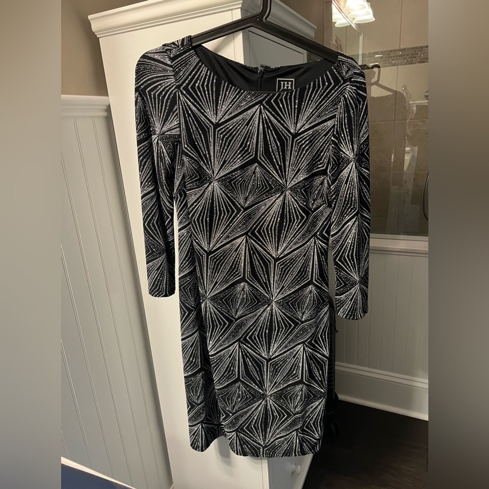New, without tags sequin stich dress.